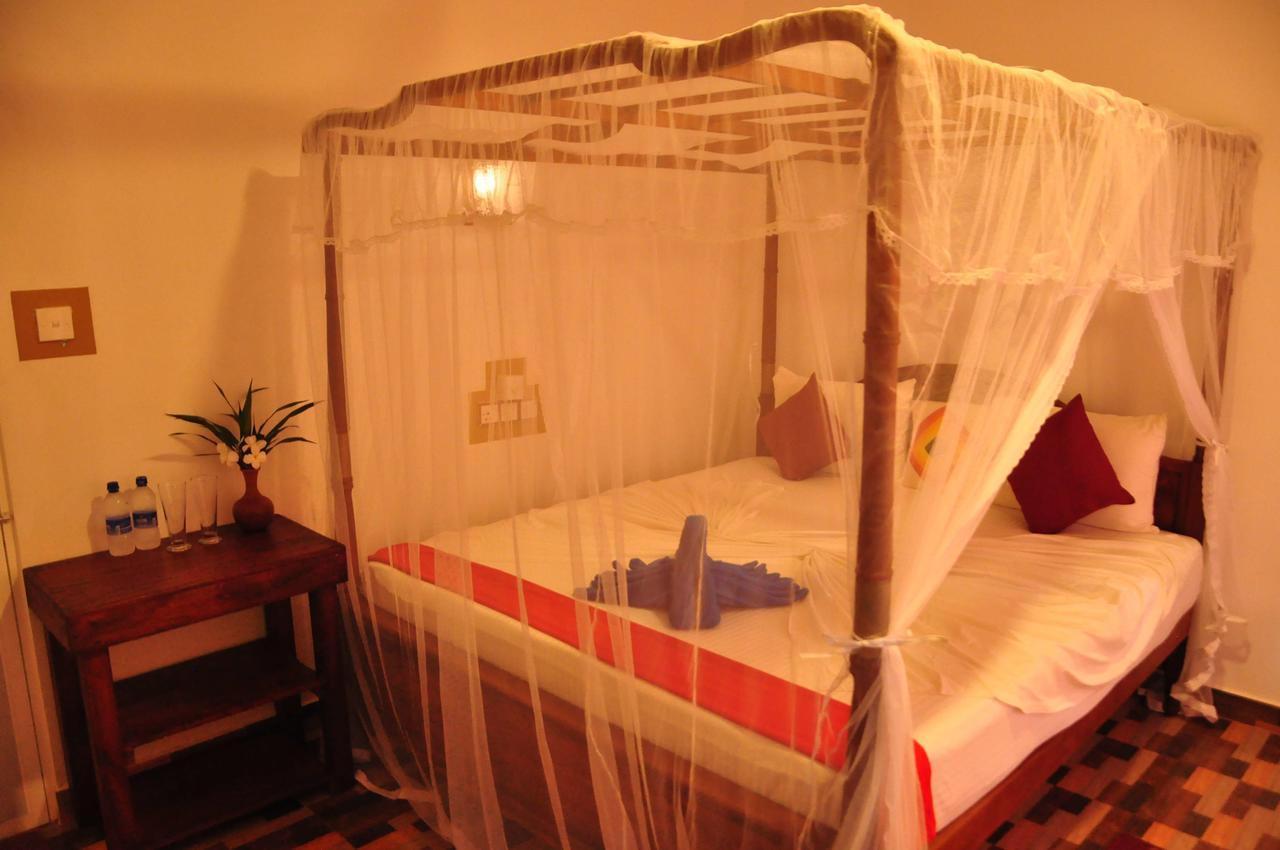 Mama'S Place Мірісса Екстер'єр фото